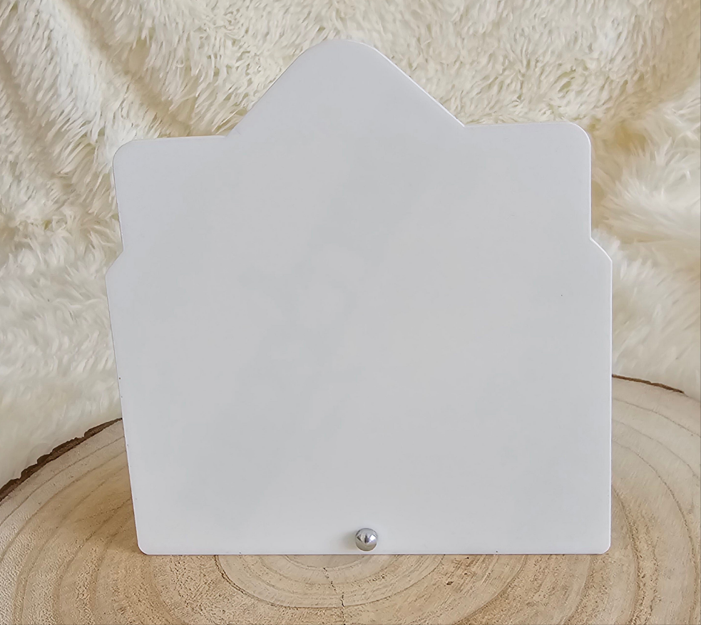 Acrylic Letter with pin stand