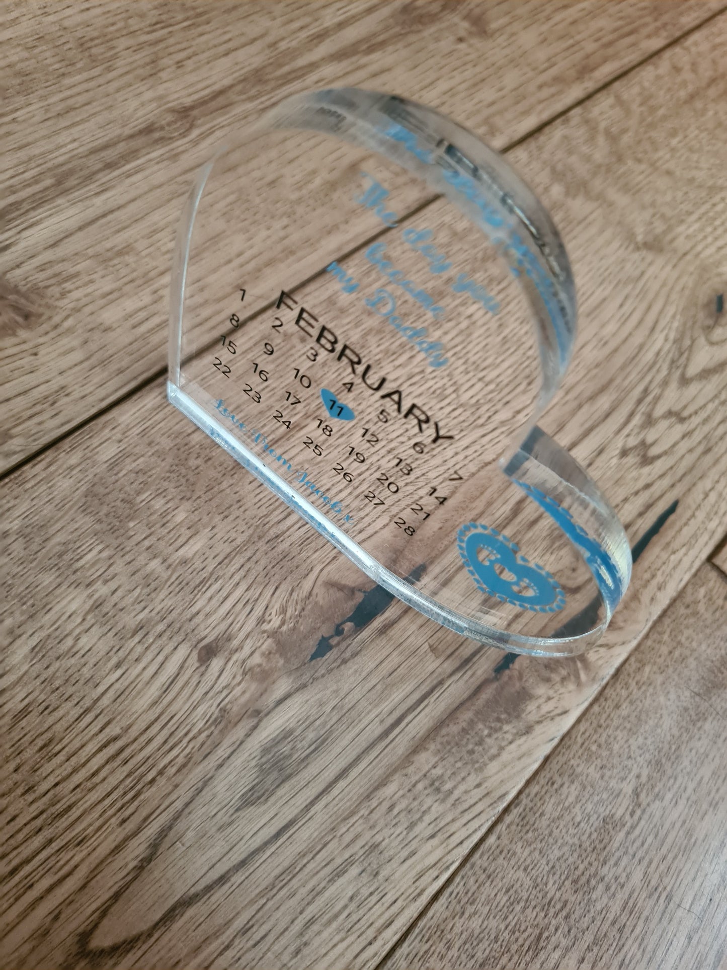 UV Printed Freestanding Heart Baby Date - Daddy/Dad