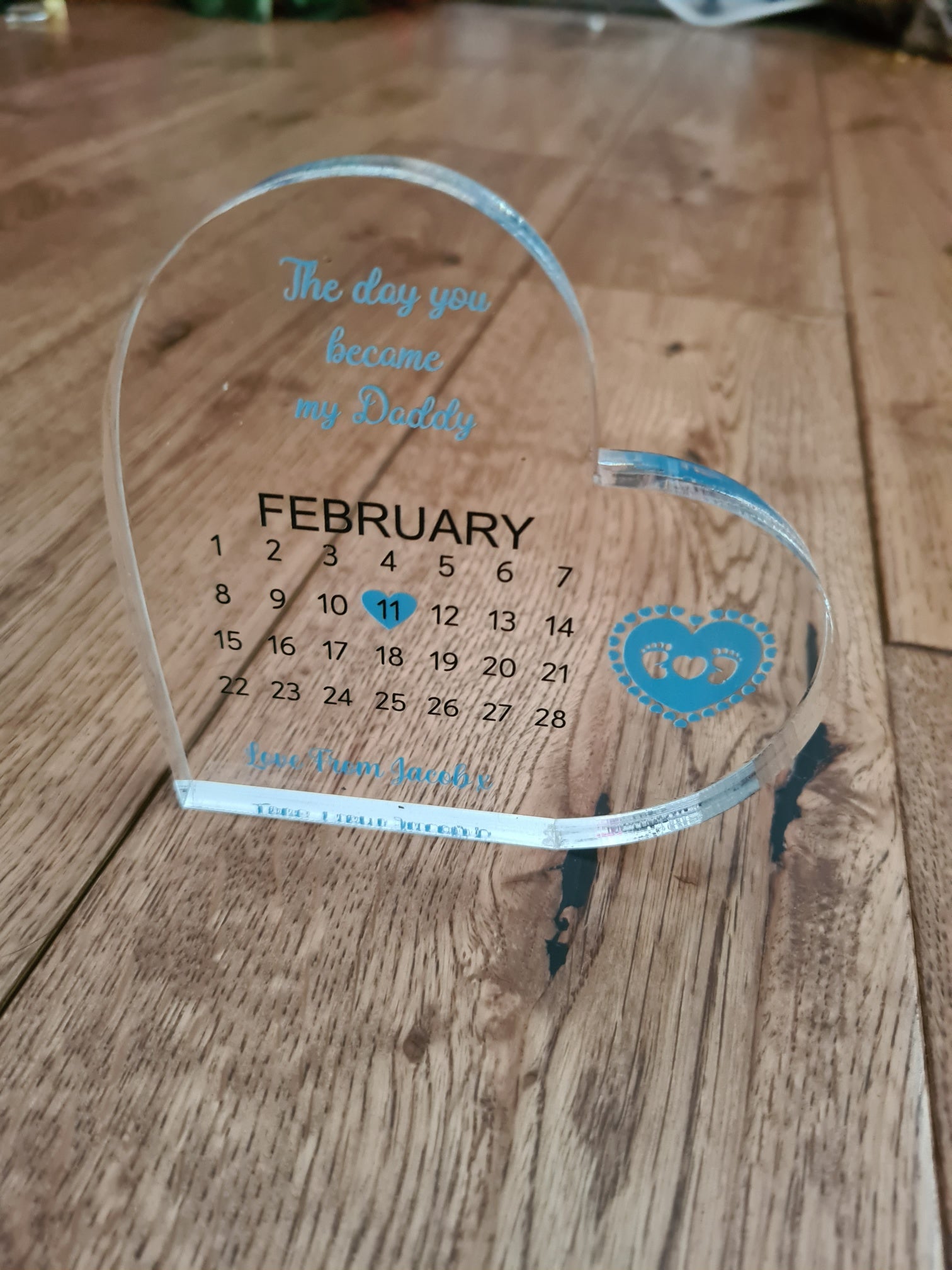UV Printed Freestanding Heart Baby Date - Daddy/Dad - Mackie Direct